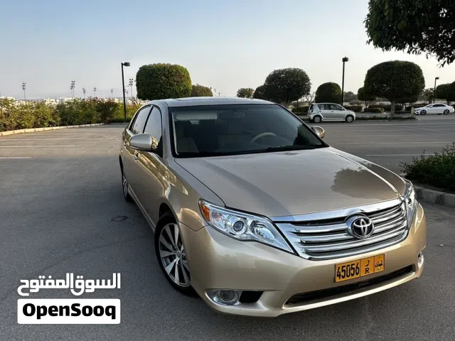 تويوتا افالون 2012