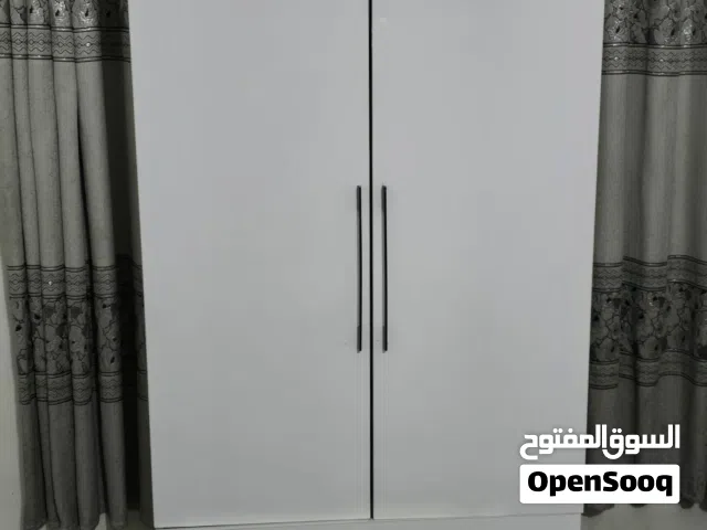 كنتور خشب mdf شغل عراقي يدوي جديد  بابين وداخل مجرين ورف وتعلاكة ملابس.