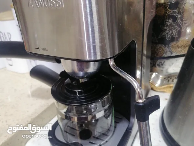ماكينة قهوة اسبريسو للبيع ماركة زانوسي