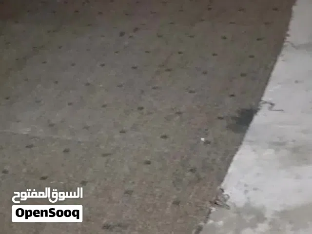 فرشه قهوية مستعملة للبيع