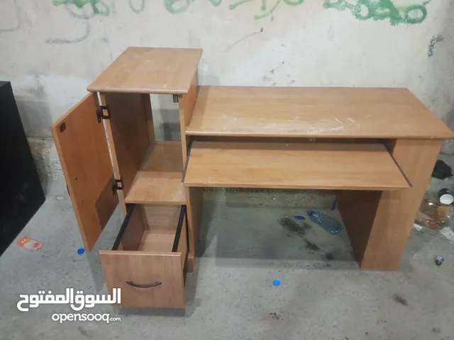 مكتب بحاله جيده خشب لاتيه عدد2