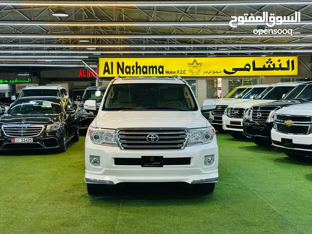 Toyota land cruiserV8 GXR Model 2015 Full option