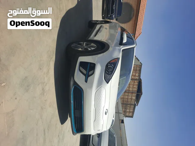 2020 كيا نيرو EX Touring