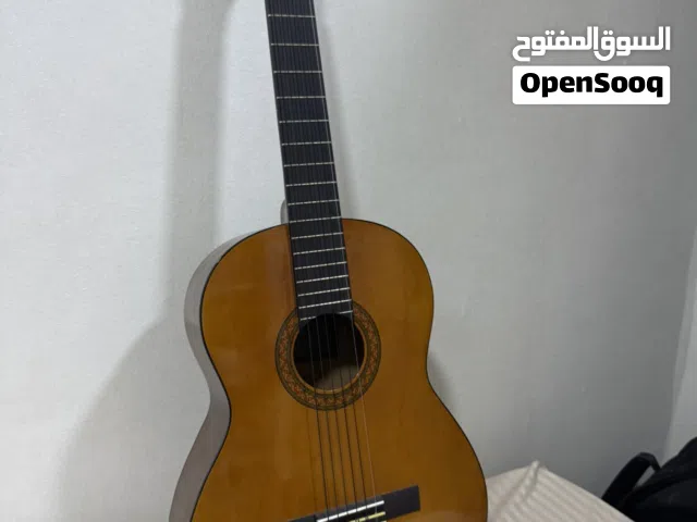 جيتار  Yamaha C40 بحالة الجديد للبيع