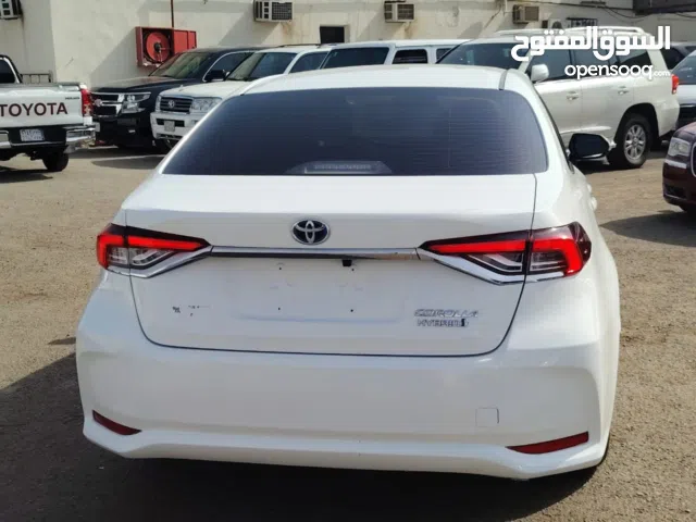 كورلا هايبرد 2023