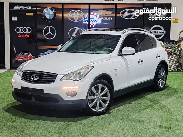 Infinity QX50 Luxury 2015 GCC SPACS Engine 3.7L - V6 Running 141,000 km only Free of Accidents