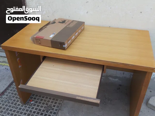 طاولة كمبيوتر / مكتب  Computer / Office Desk