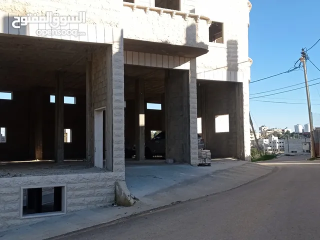 Unfurnished Warehouses in Hebron Beit Ummar