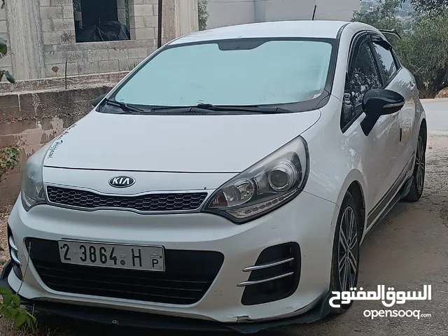 Kiaبرايد 2016