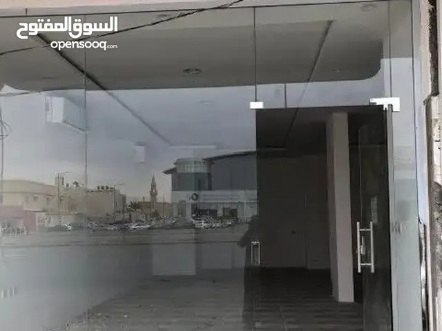 واجها محل سوكريت  للبيع بحاله جيده