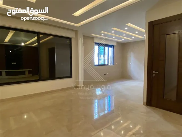 شقة مميزة للبيع في الظهير - طابق أرضي
