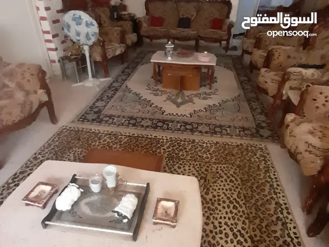 طقم كنب مستعمل بحالة الجيد للبيع