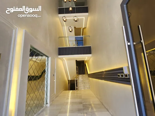 شقة فارغة للبيع في دابوق - REF:14658