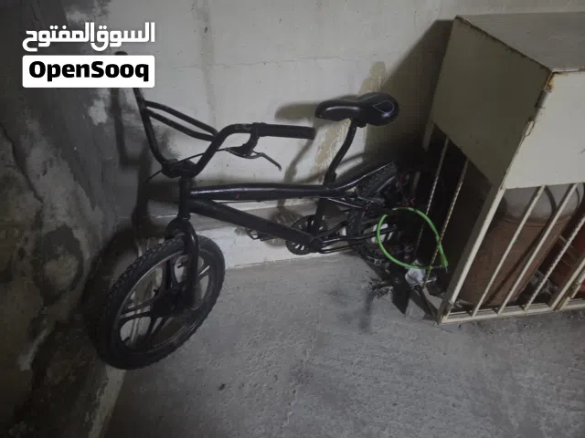 للبيع سيكل كوبرا مقاس 20 ما فيه ولا مشكلة بس يبيله دهان فضي:القير احمر:الباقي كله