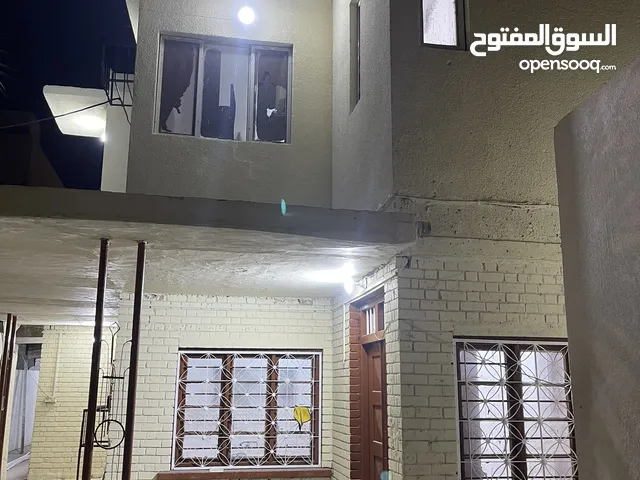 400 m2 More than 6 bedrooms Townhouse for Rent in Basra Jaza'ir