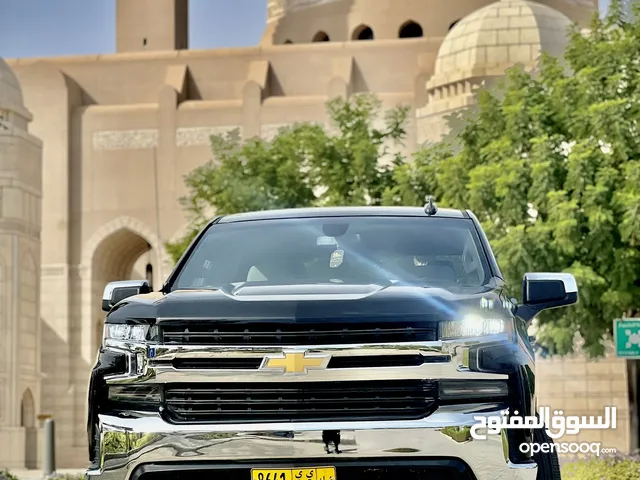 Used Chevrolet Silverado in Al Dakhiliya