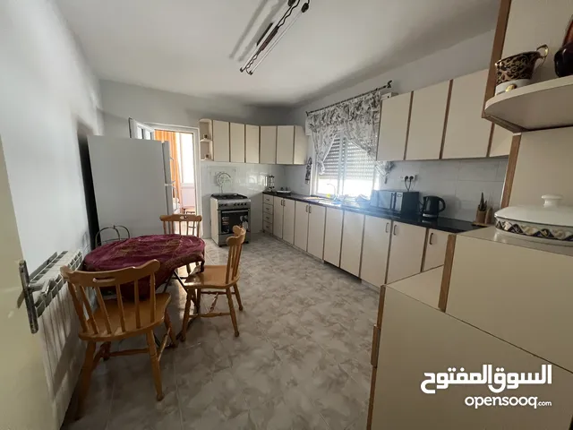 120 m2 3 Bedrooms Townhouse for Rent in Ramallah and Al-Bireh Al Masyoon