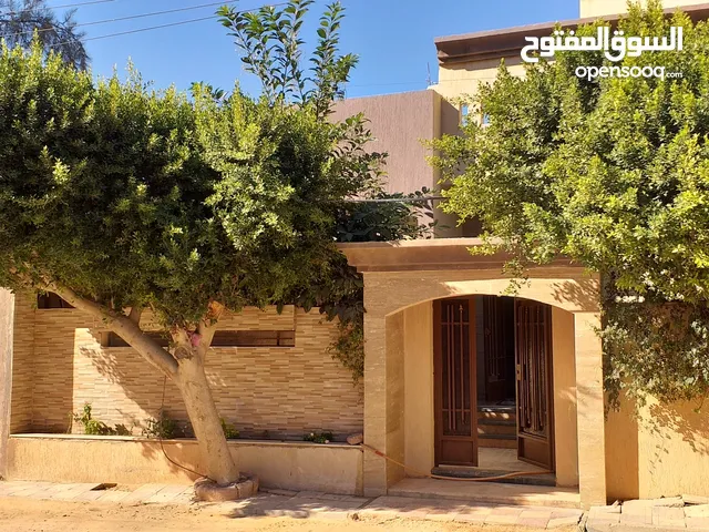 350 m2 More than 6 bedrooms Villa for Sale in Tripoli Salah Al-Din