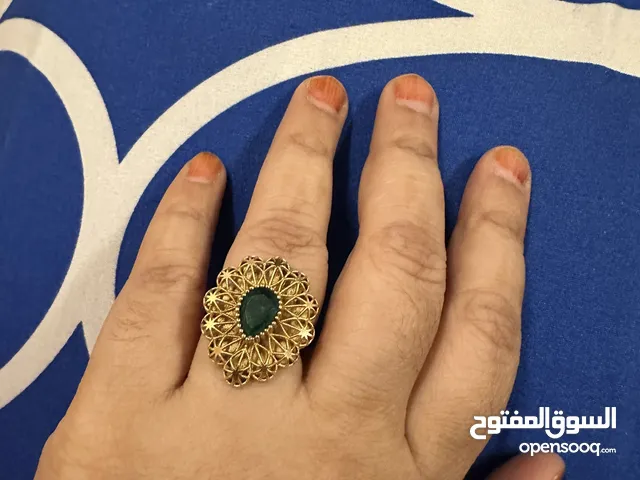 21k gold ring 5.8 gm Stunning Vintage Green Stone in fixed price only gold price no bill