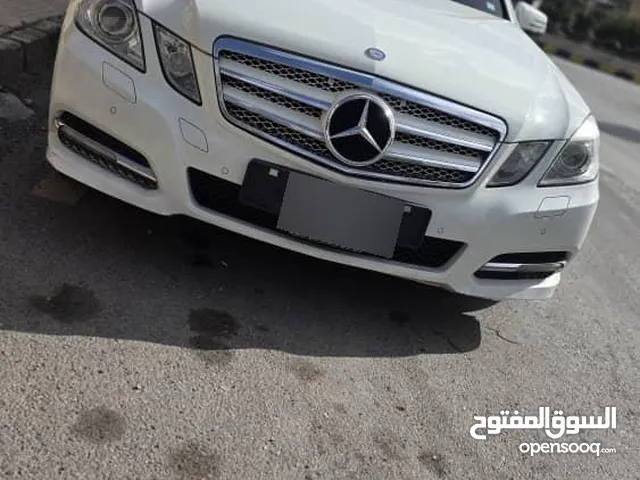 مرسيدس بنز E220 2011