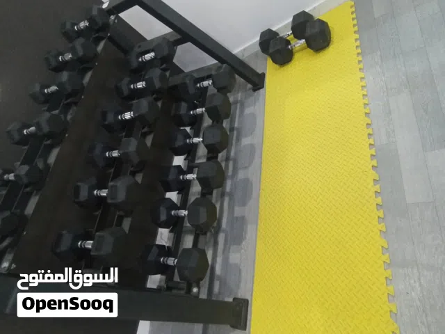 دمبلز أو حاملة دمبلز