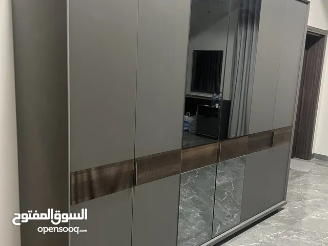 كبت كبير للبيع ونظيف جداً