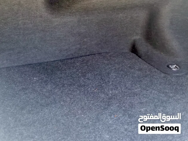 2005 لكزس اخرى