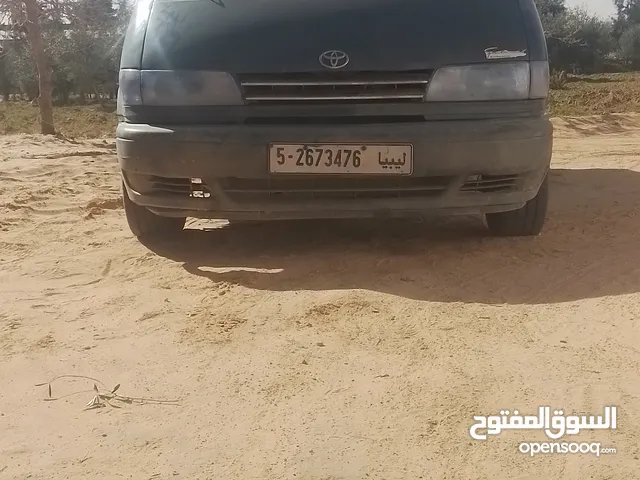 Used Toyota Previa in Tripoli