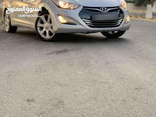 Used Hyundai Avante in Amman