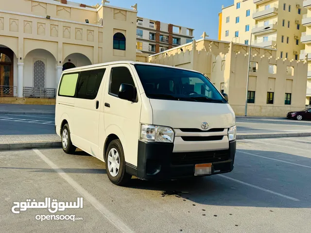 TOYOTA HIACE 2021 AGENT MAINTAINED SINGLE OWNED 6 SEATER CARGO VAN IN EXCELLENT CONDITION FOR SALE