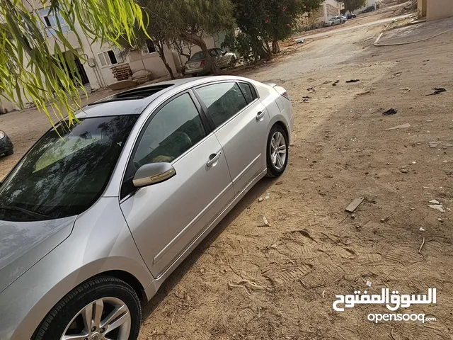 Used Nissan Altima in Benghazi