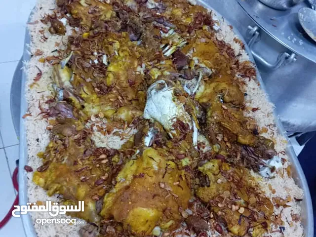 طباخ يمني يبحث عن عمل شيف كامل عيوش وقلابات طبخ فاخر من الاخر متواجد الان في صحار