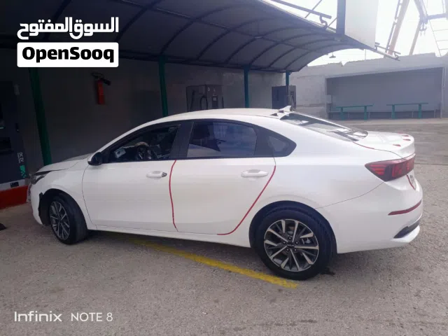 2022 كيا K3 EX