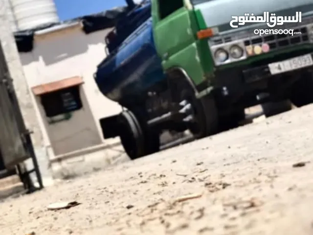 تنك مياه للبيع