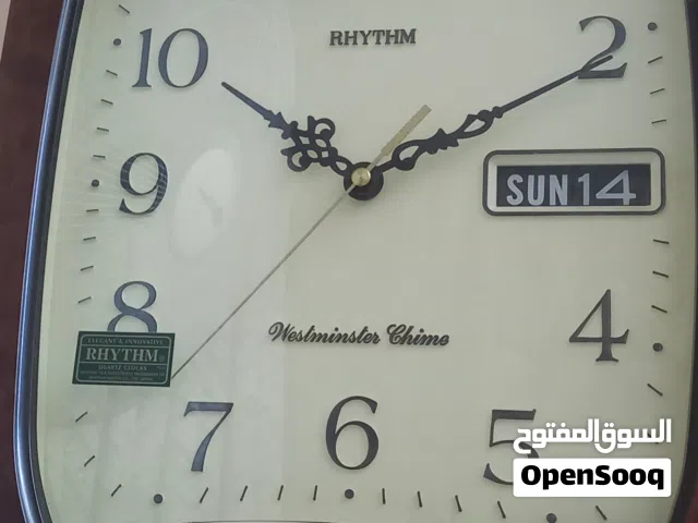 ساعة حائط رثم