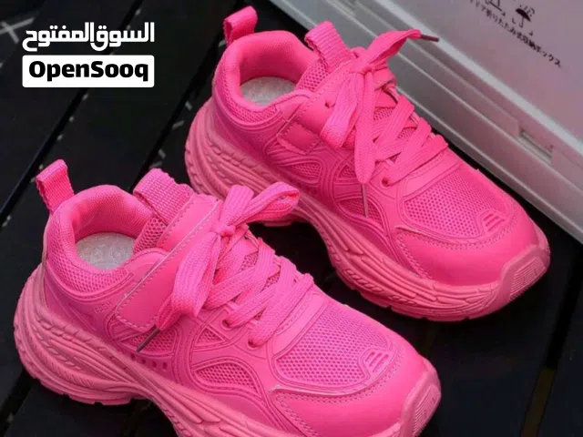 بوت نمرة 34 صندل نمرة35 بوت ابيض نمره 33