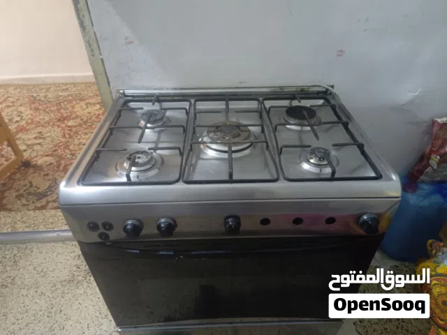 فرن بوتقاز شغال بدون مشاكل مطلوب فيه 25 دينار