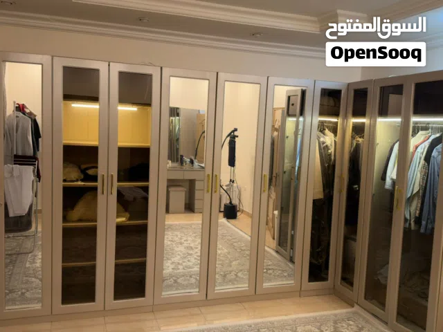 غرفة نوم نظيفه جدآ