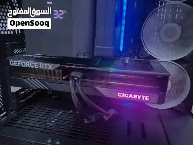 Pc السعر 1550 للبيع     AMD Ryzen 7 5800X   ASUS TUF GAMING B450-PLUS II   GIGABYTE RTX 4070 12G