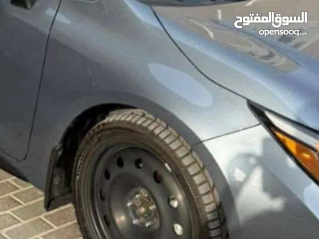 ويل 18 كامري 4 قطع مع الاطارات مطلوب امراوس ابويل 16