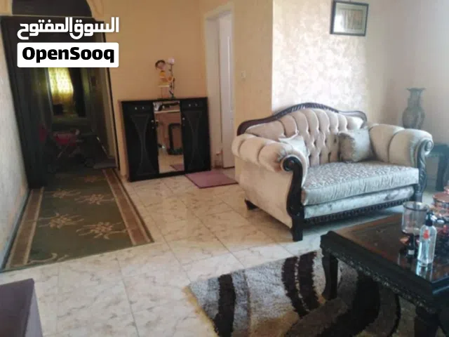 شقه للبيع قزب مدارس الخضر ابو عليا