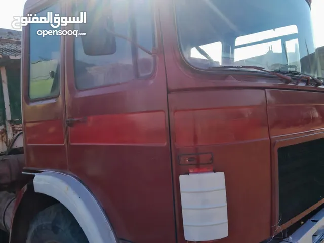 راس تريلا مان موديل 1978 مرخص