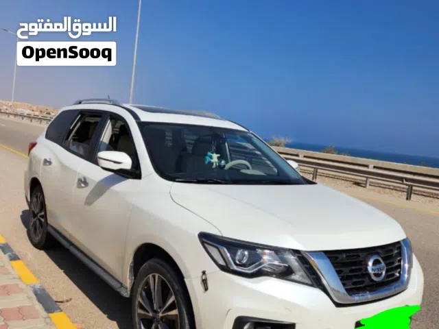 2018 نيسان باثفايندر SL