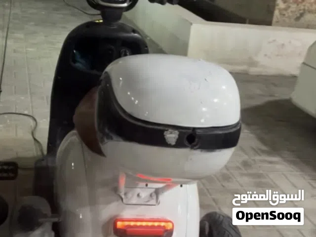 سكوتر موديل 2023 ثلاث عجلات انضر الوصف ...