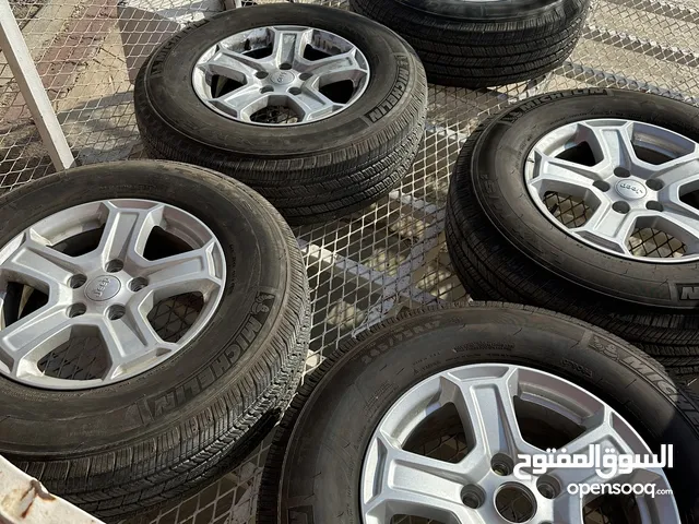 Michelin 17 Tyre & Rim in Al Sharqiya