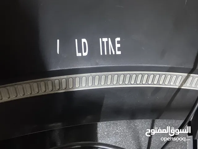 جهاز مشي نضيف جدا جدا مافي ولا اي خراب استعمال شهرين فقط معو كفاله لا يحتاج اي تصليح معو جهاز تكسير