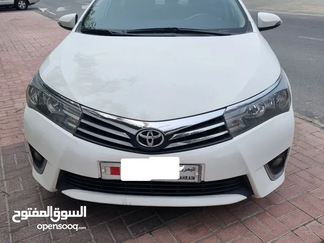 Toyota Corolla LE in Southern Governorate