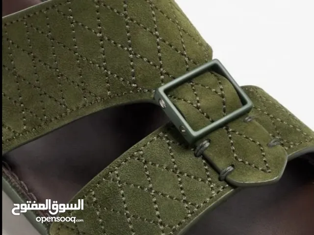 40 Slippers & Flip flops in Dubai