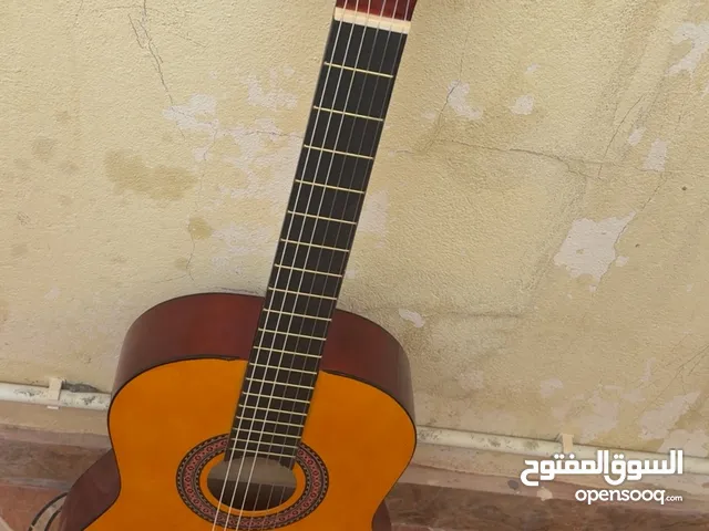 للبيع قيتار: