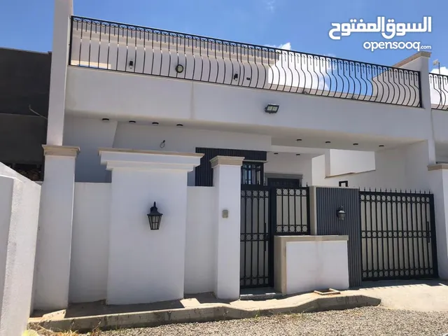 180 m2 2 Bedrooms Townhouse for Rent in Tripoli Ain Zara